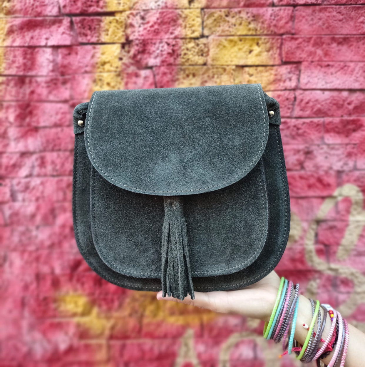 BORSA A TRACOLLA IN CAMOSCIO