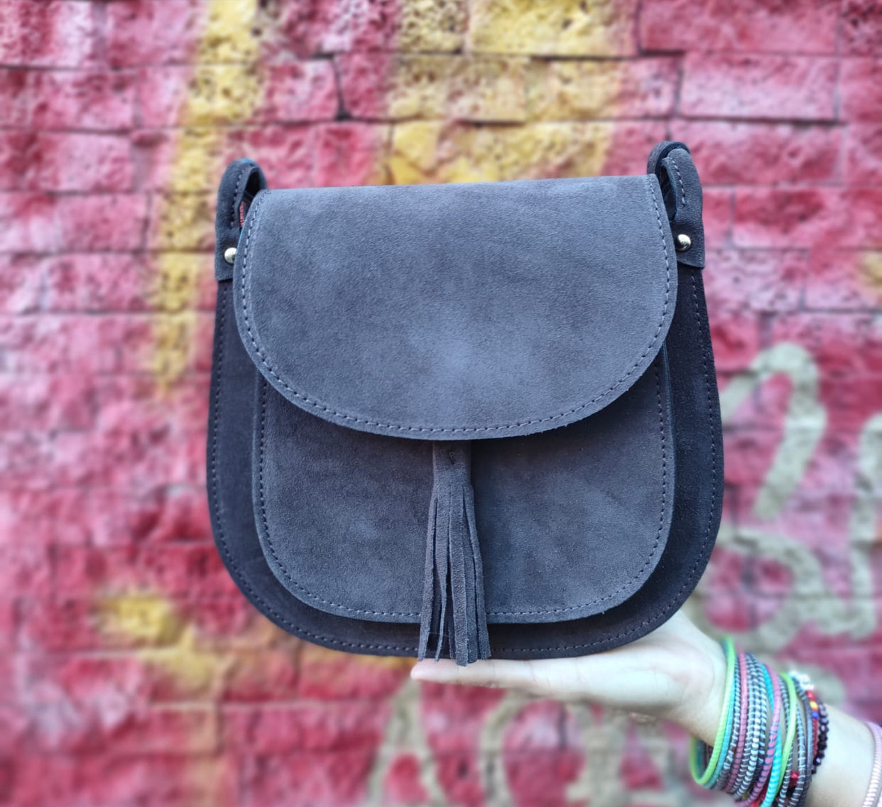 BORSA A TRACOLLA IN CAMOSCIO