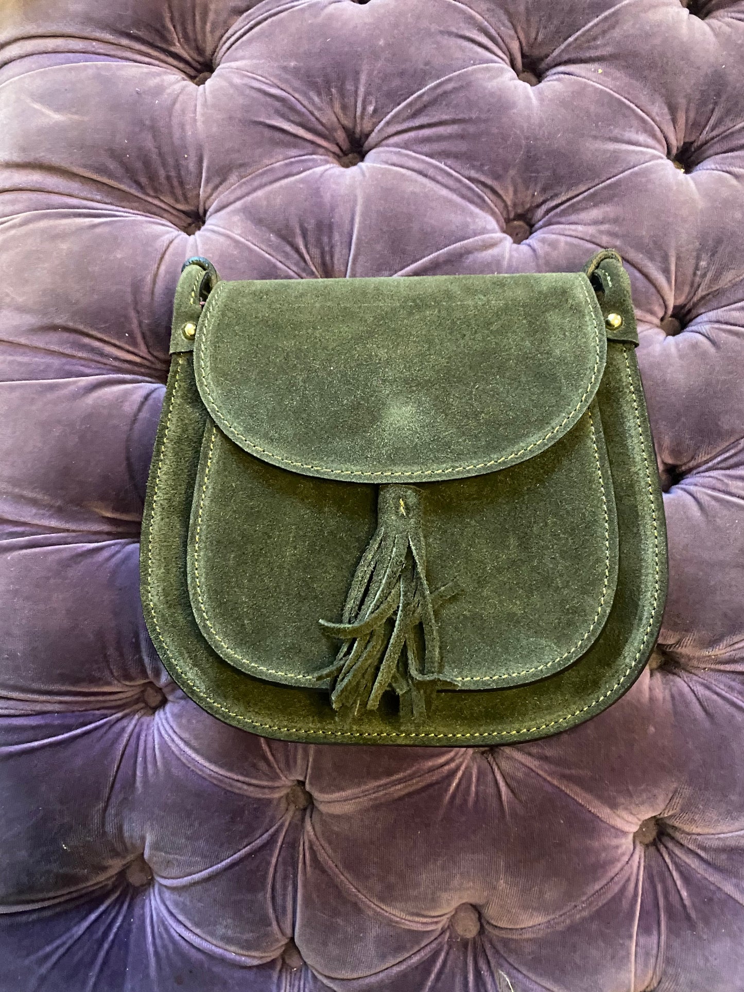 BORSA A TRACOLLA IN CAMOSCIO