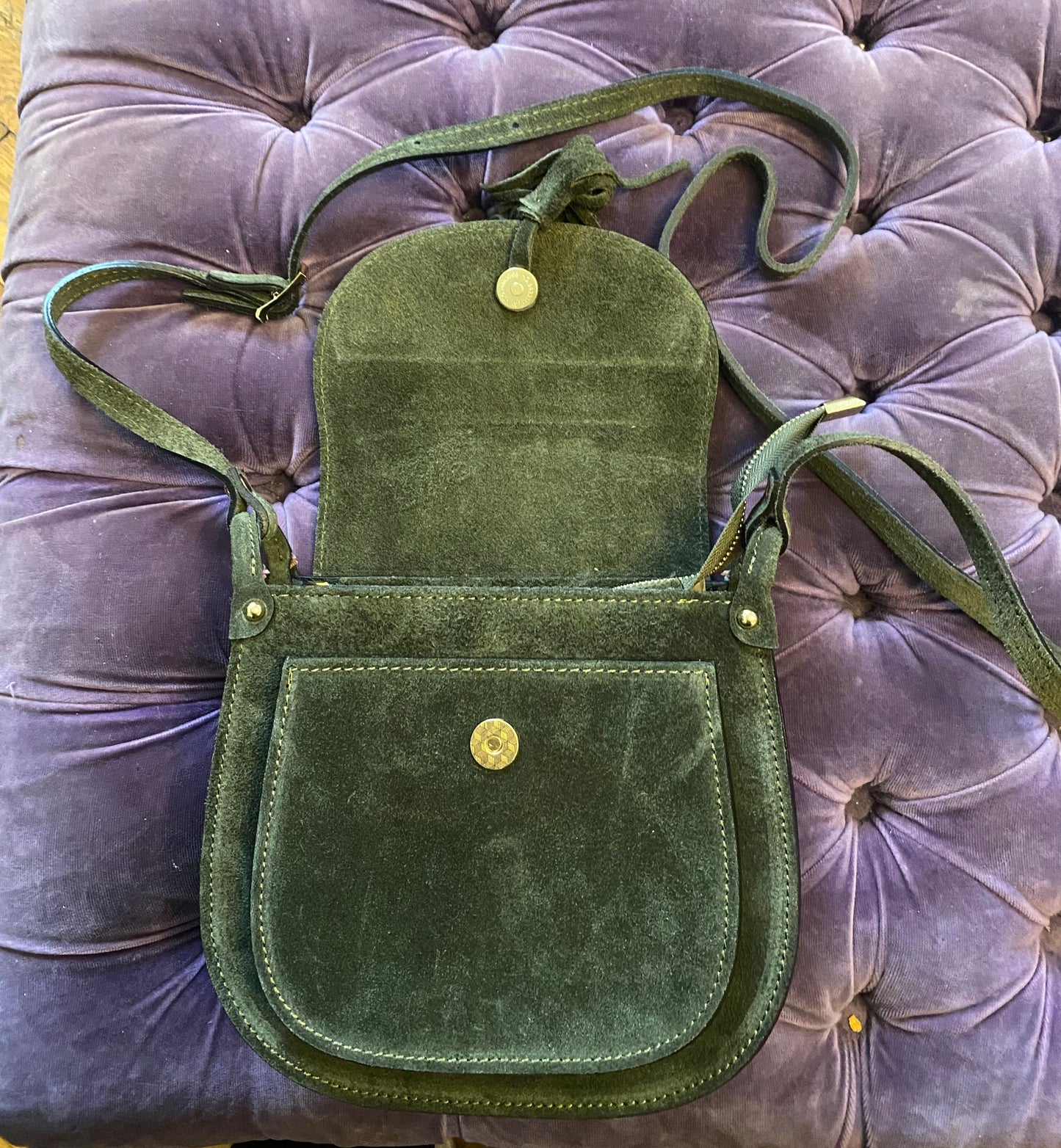 BORSA A TRACOLLA IN CAMOSCIO