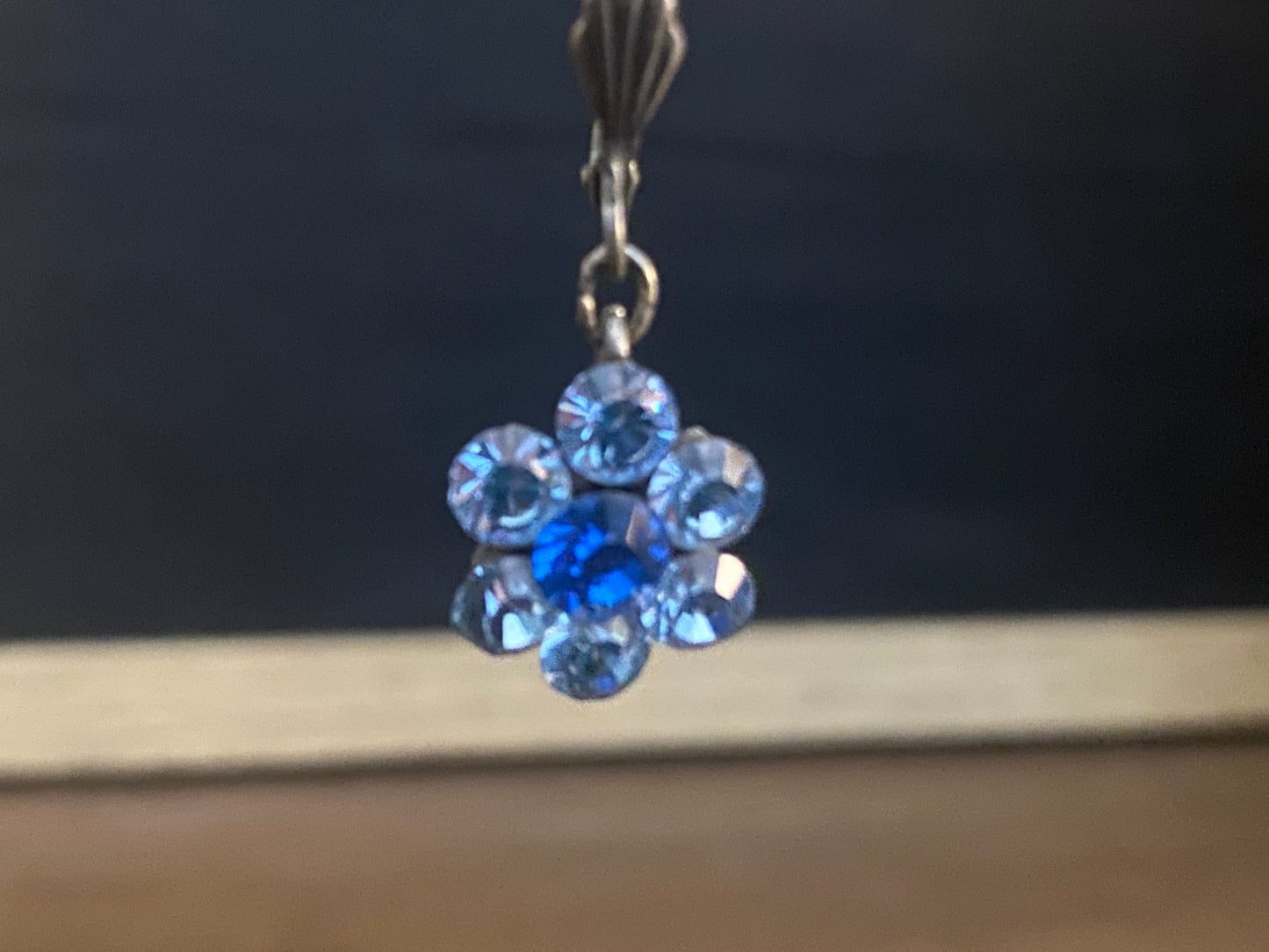 ORECCHINI PICCOLI FIORE DI SWAROVSKI