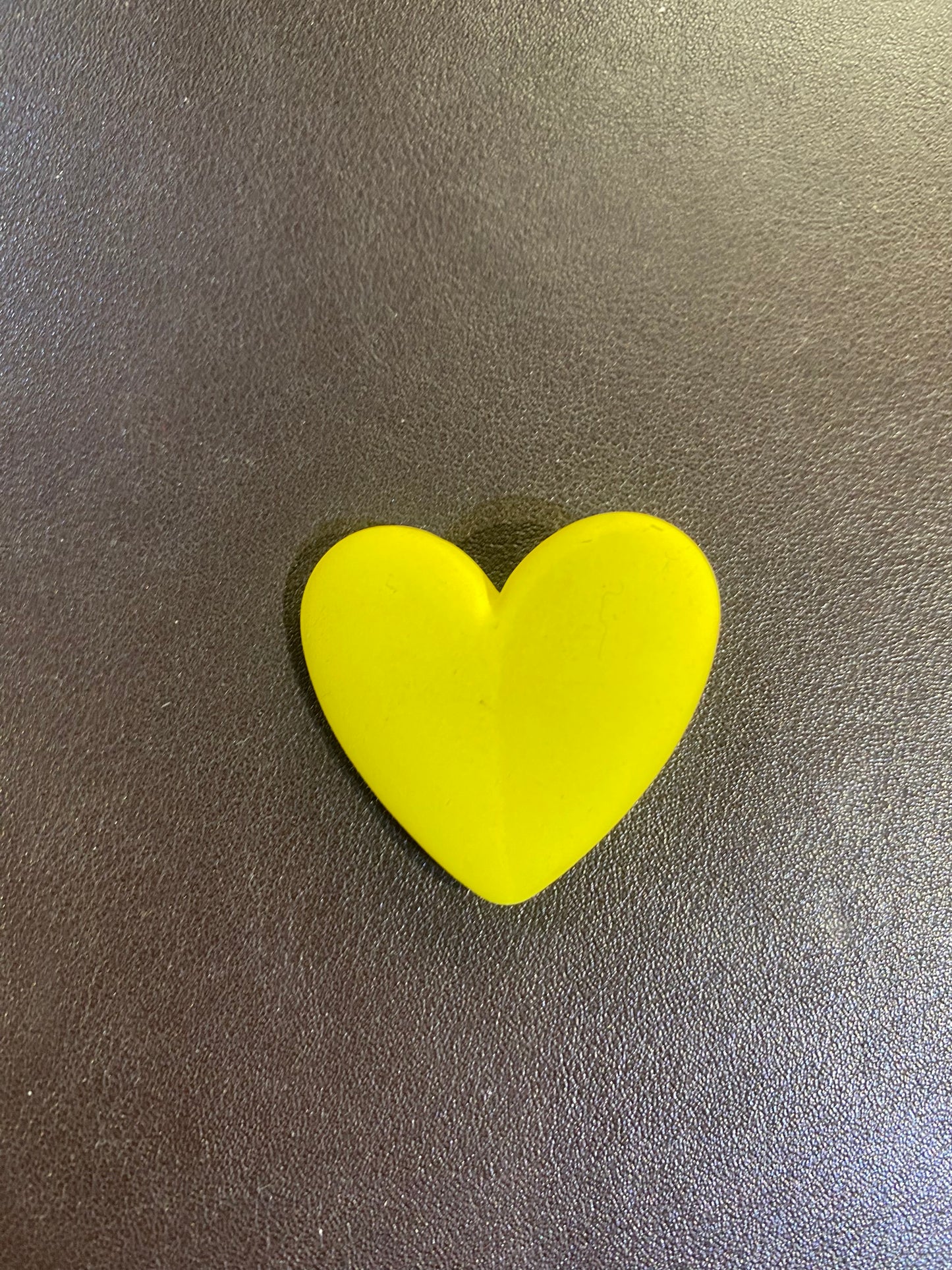 MOLLETTA IN PLASTICA A FORMA DI CUORE BOMBATO