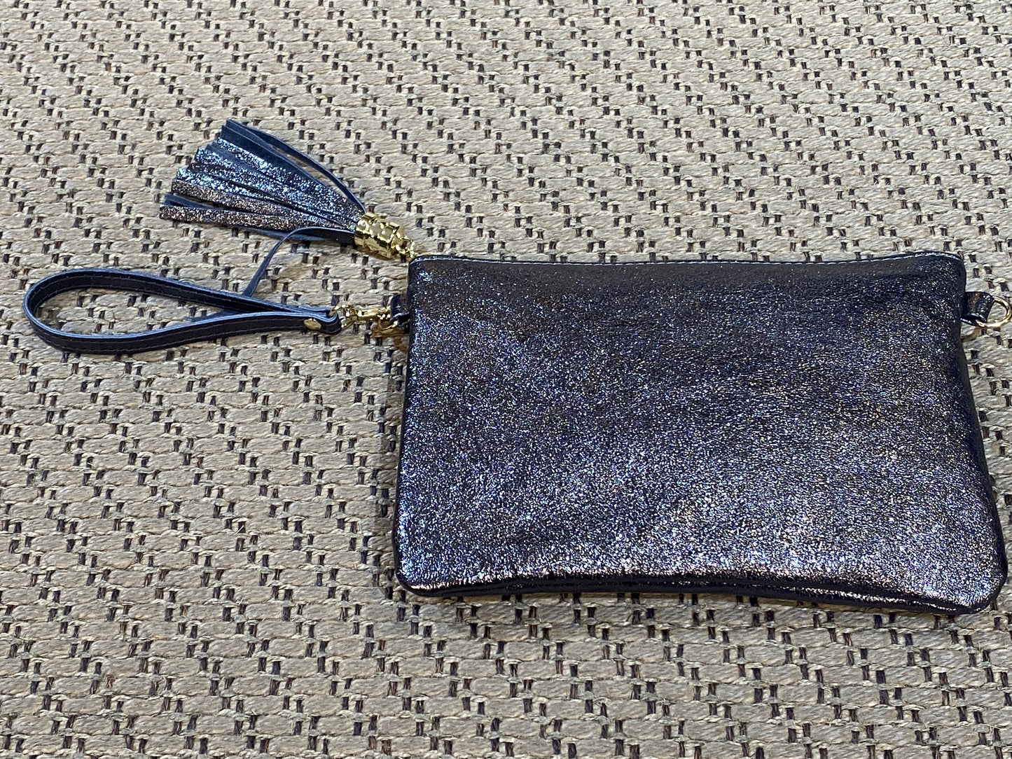 POCHETTE MEDIA CON MANICOTTO E TRACOLLA