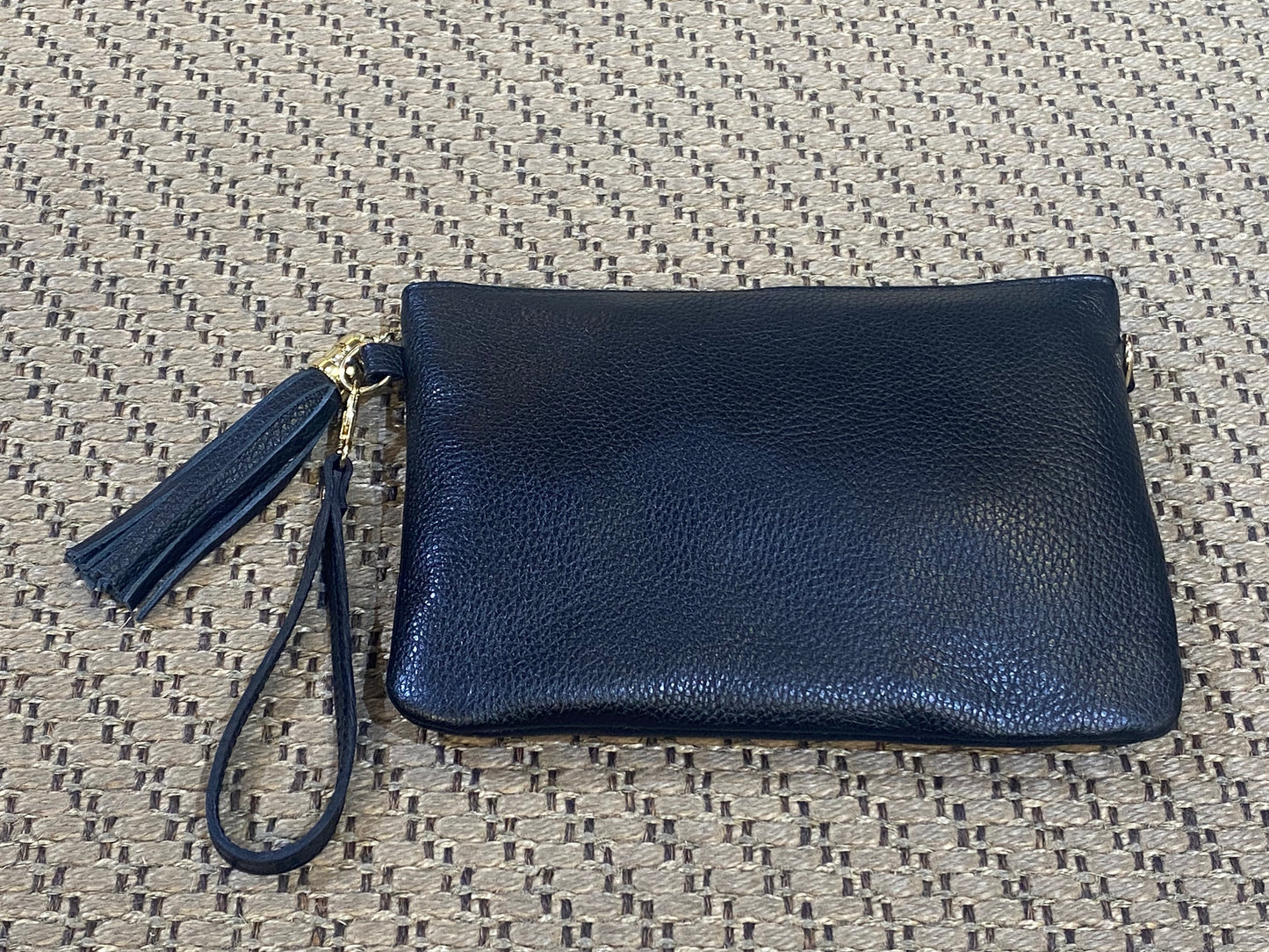 POCHETTE MEDIA CON MANICOTTO E TRACOLLA