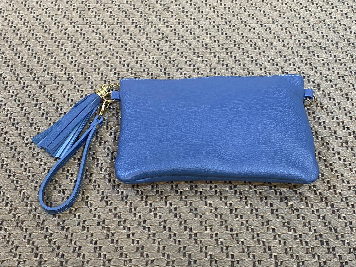 POCHETTE MEDIA CON MANICOTTO E TRACOLLA